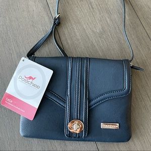 🆕 Great travel purse. 🔅 Pouches CeCe Crossbody Clutch - NWT Navy